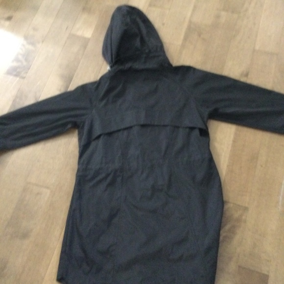 Black wind breaker/spring jacket - Picture 4 of 4